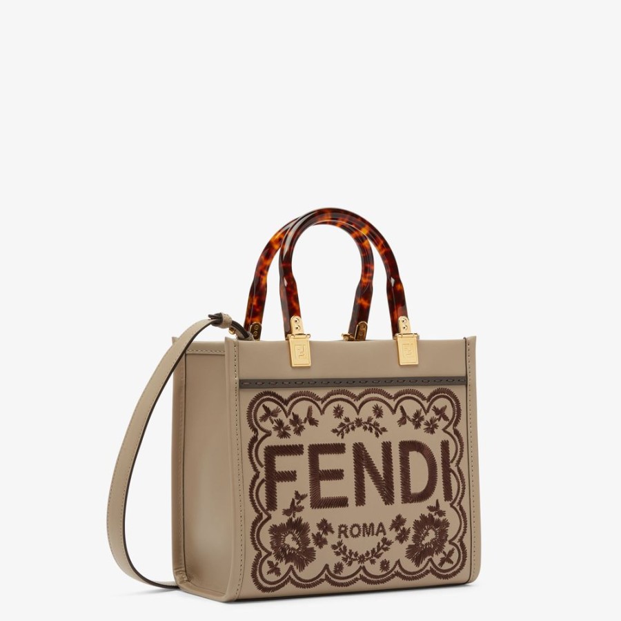 Donna Fendi Borse Tote | Shopper In Pelle Tortora Con Ricamo Floreale