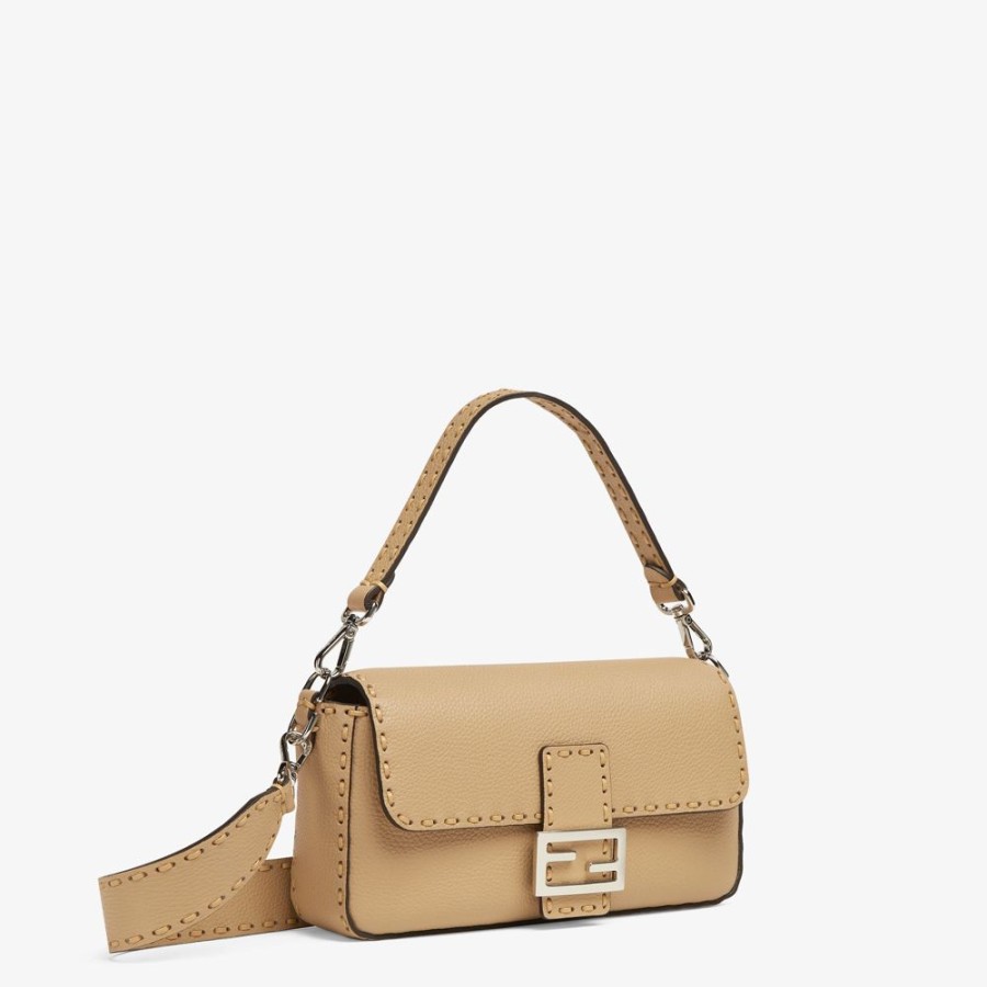 Donna Fendi Borse A Spalla E Tracolle | Borsa Selleria Beige Con Macro Impunture