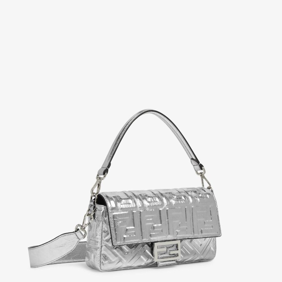 Donna Fendi Borse A Spalla E Tracolle | Borsa In Pelle Argento Craquele Con Motivo Ff